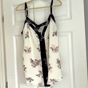 Beautiful tank, adjustable straps . Cream black rose floral .